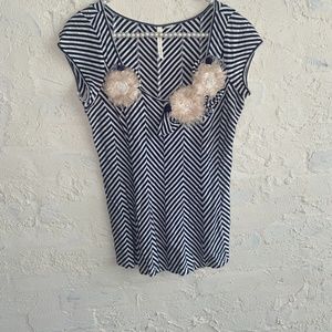 Anthropologie Little Yellow Button Top Flower Sz S